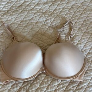 Victoria’s Secret Bombshell 38C